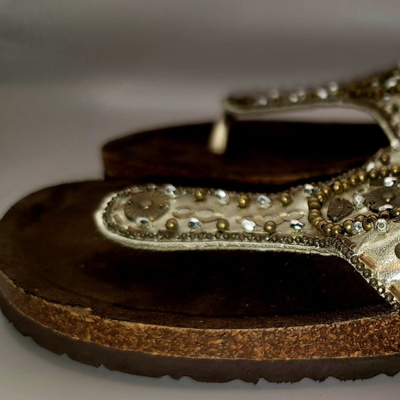 OLIVIA by Olivia Miller Gold Copper Sequin Thong Sandal Cork Footbed - Picture 4 of 5